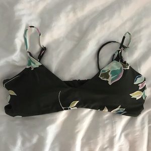 O’Neil floral bikini top